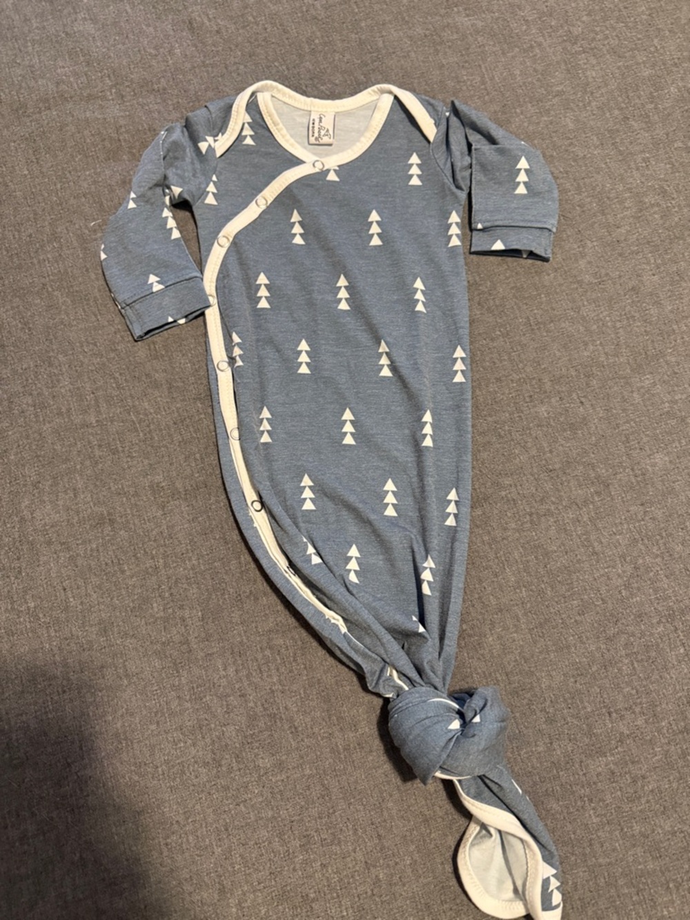 Copper Pearl newborn knotted gown - North